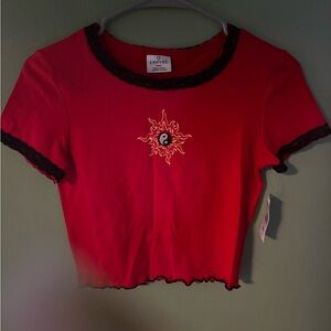 Red Sun Graphic Women's Top